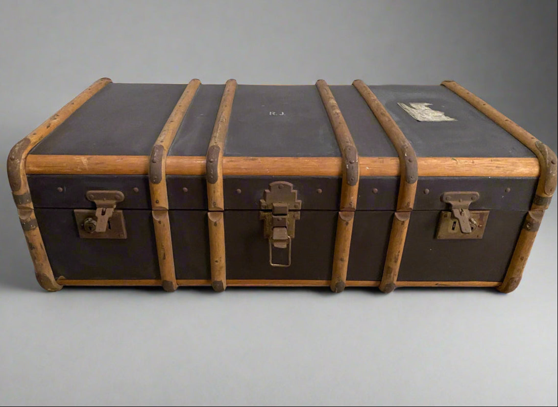 original steamer trunk for chair number one
